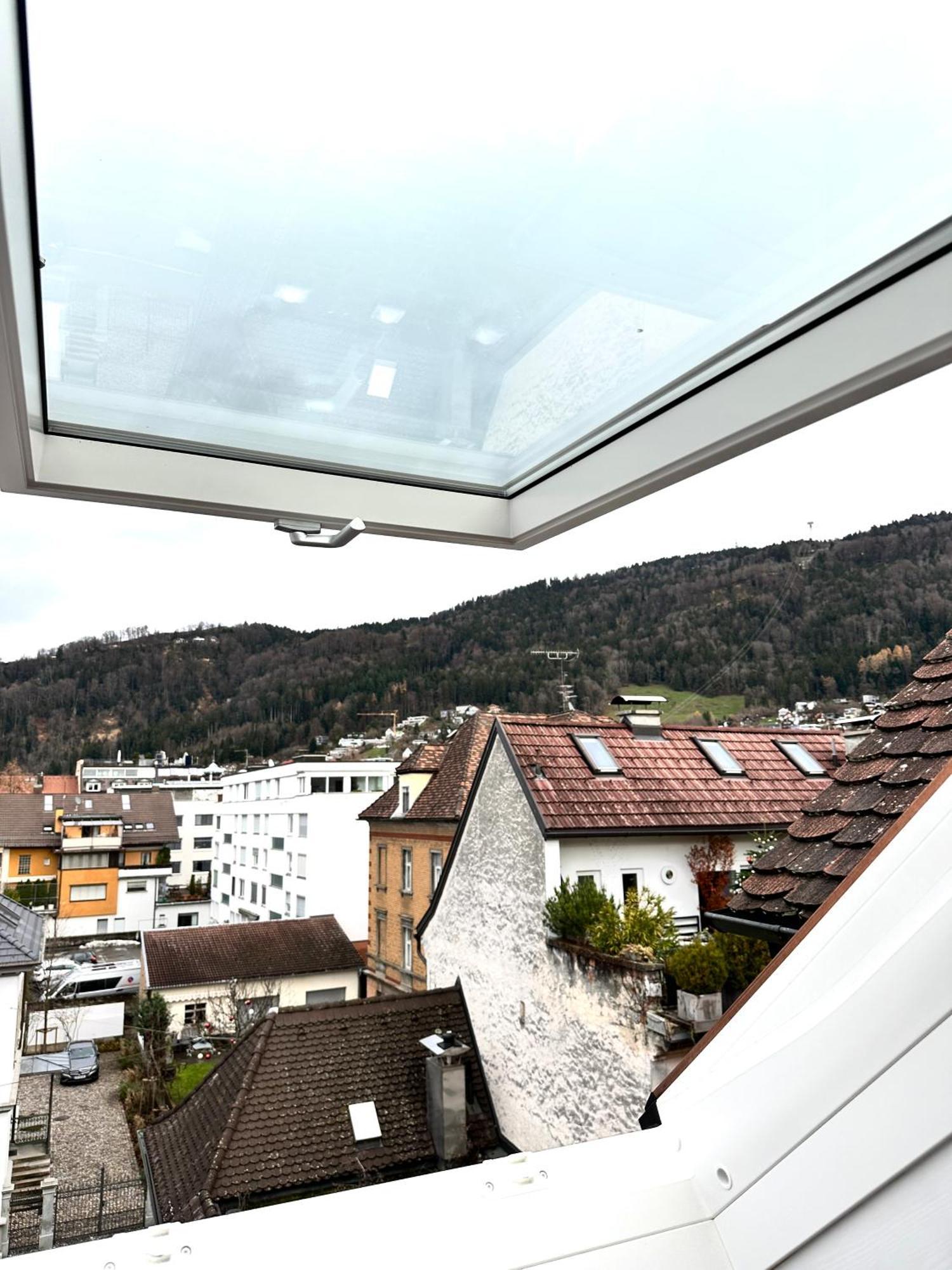Zentrale Wohnung Mit Dachterasse 布雷根茨 外观 照片